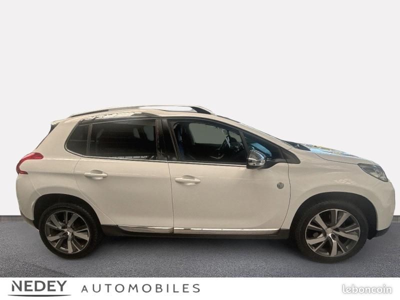 Peugeot 2008 1.2 PureTech 110ch Allure S&S (image 4)