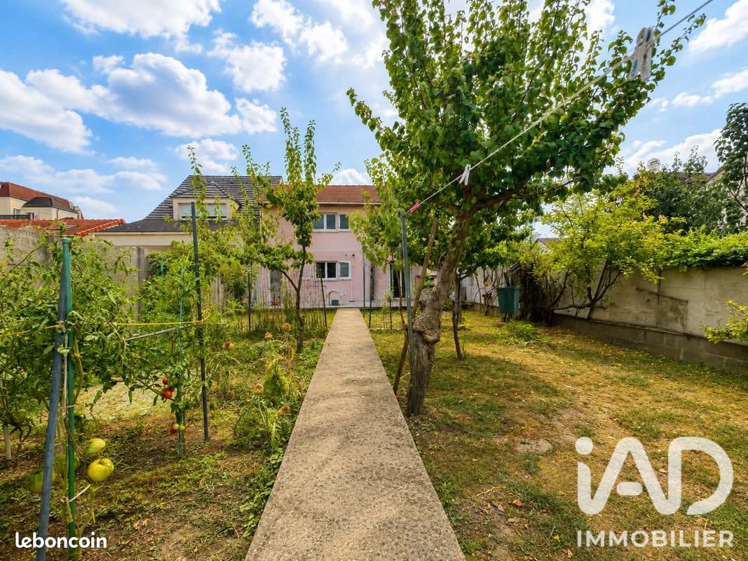 Maison 4 pièces 96 m² · à Le Blanc-Mesnil · 96 m² · 349 000 €