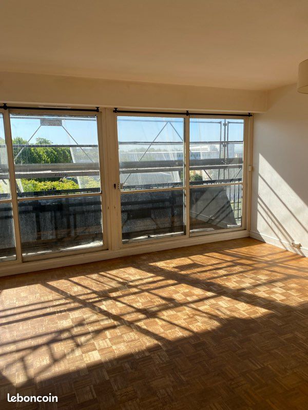Appartement 3 pièces 64 m² · à Pontoise · 64 m² · 930 €