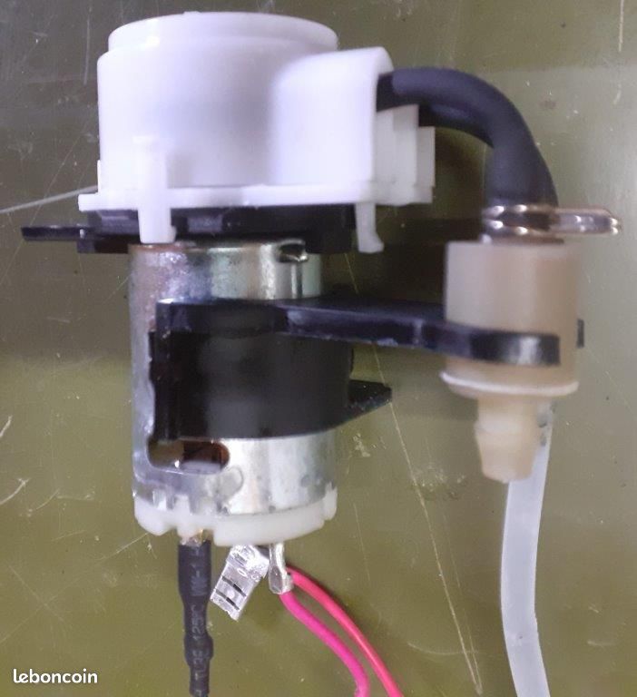 Pompe pour Balai Vapeur Black & Decker (image 2)