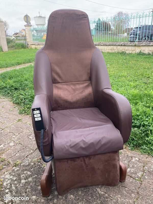 Fauteuil relax électrique releveur 79x94x102 cm en tissu gris | Maison et Styles