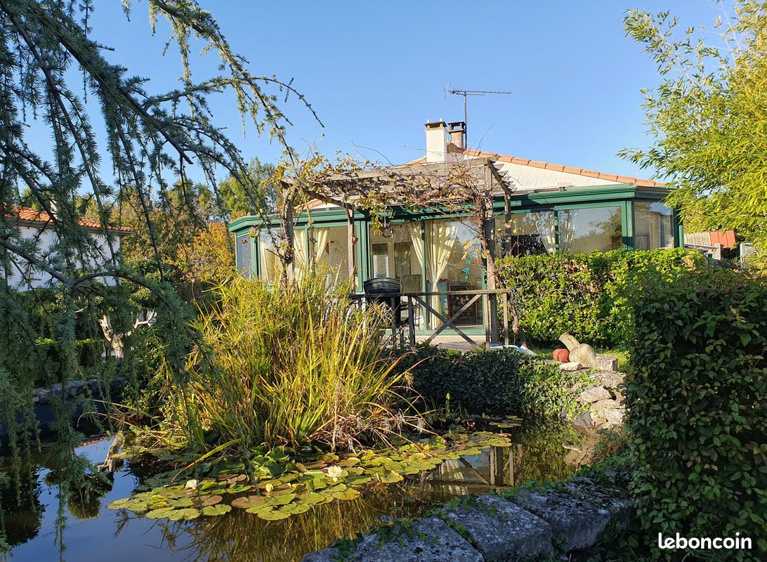 Maison 5 pièces 132 m² · à Saint-Georges-des-Coteaux · 132 m² · 315 000 €