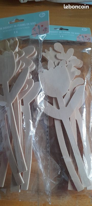 Lots de fleurs en bois (image 1)