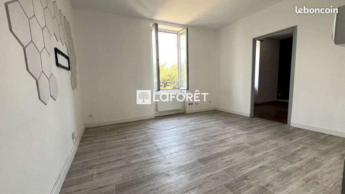 Appartement 6 pièces 85 m² · à Beaumont-sur-Oise · 85 m² · 1 480 €