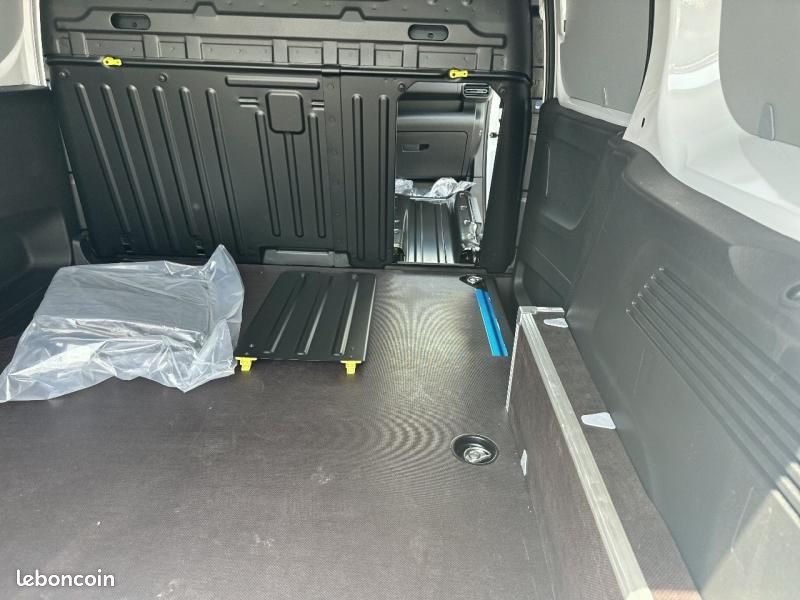Opel Combo Cargo M 1000kg BlueHDi 130ch S&S EAT8 (image 14)