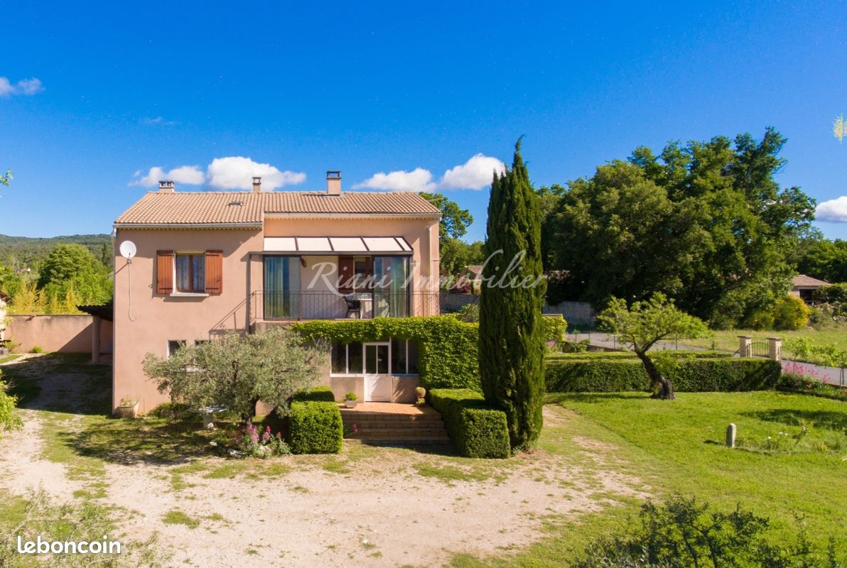 Maison 6 pièces 136 m² · à Cabrières-d'Avignon · 136 m² · 434 600 €
