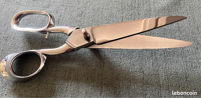 Paire de ciseaux professionnels TAILLEURS 25cm neufs (image 2)