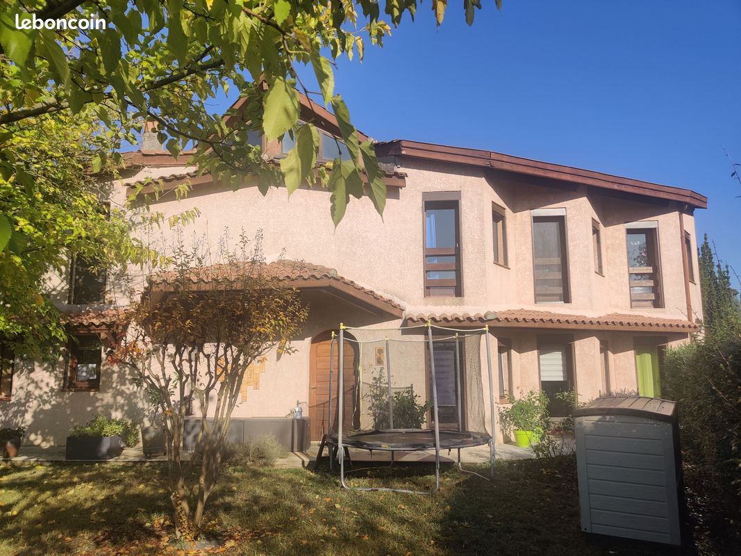 Maison 12 pièces 262 m² · à Bias · 262 m² · 309 000 €