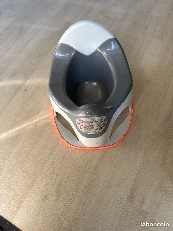 Réhausseur toilette + pot avec cuvette amovible (image 2)