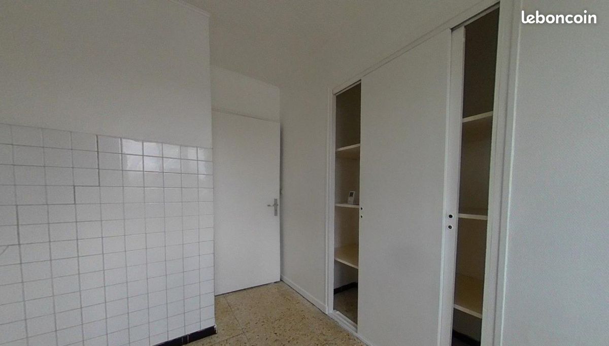 Appartement 3 pièces 75 m² · à Bron · 75 m² · 843 €