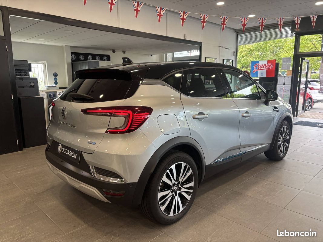 RENAULT Captur E-Tech hybride 145 Equilibre (image 4)