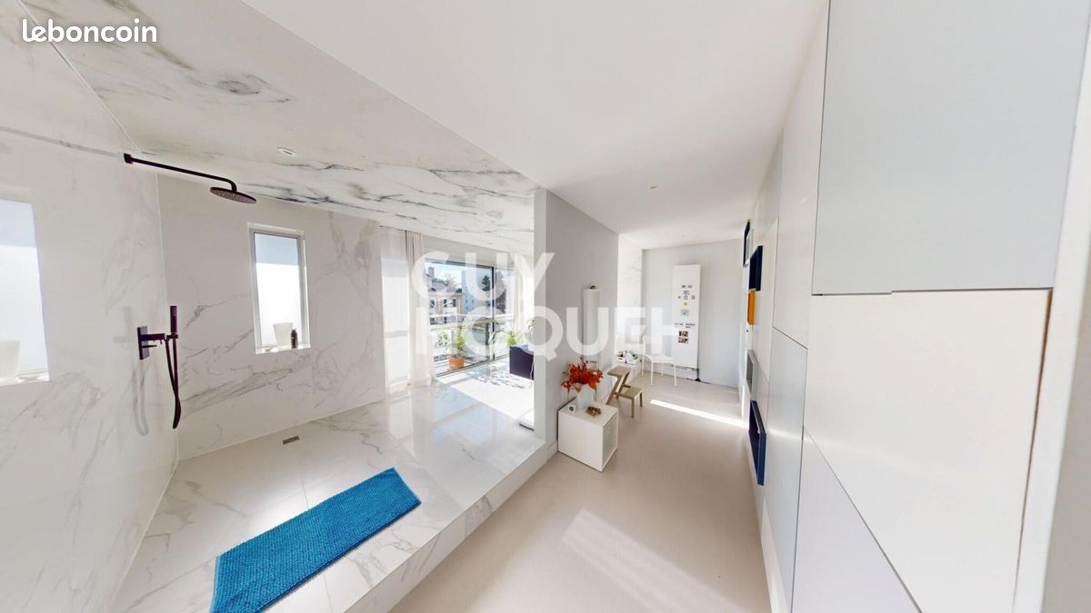 Appartement 9 pièces 321 m² · à Mulhouse · 321 m² · 146 250 €
