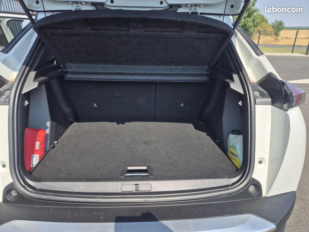 Peugeot 2008 generation-ii 1.5 bluehdi 130 gt line eat bva start-stop (image 7)