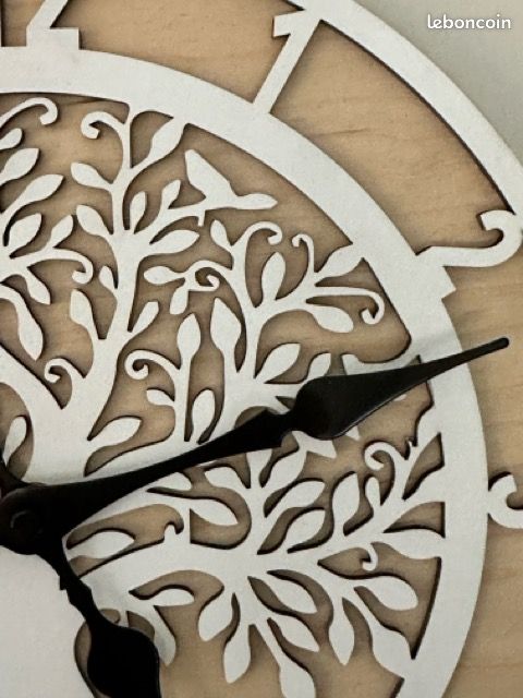 Horloge murale vintage aspect bois - Maison & Déco/Horloges - Merci Boutique
