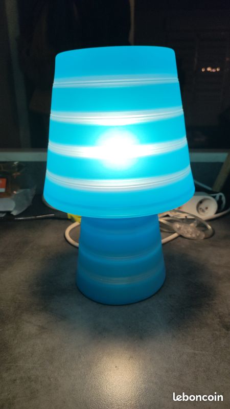 Lampe de chevet (image 1)