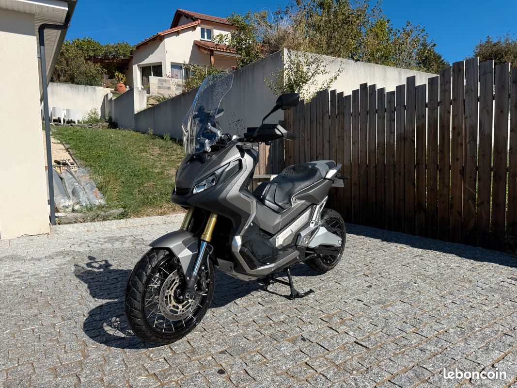 Honda X-ADV 750 (image 1)
