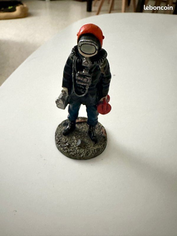 Figurine Del Prado plomb soldat Pompier Tenue de Feu Berlin Allemagne