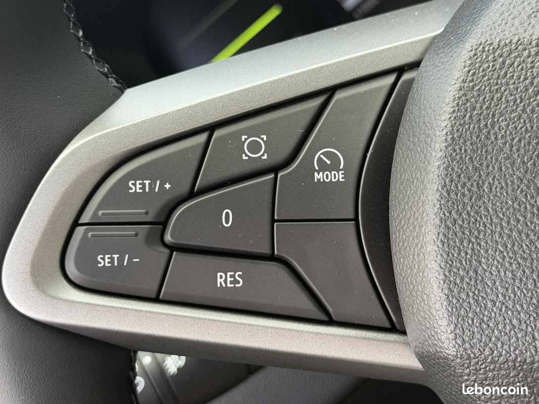 Dacia duster 1.2 essence 130 camera de recul + radar de recul + roue de secours + regulateur (image 19)