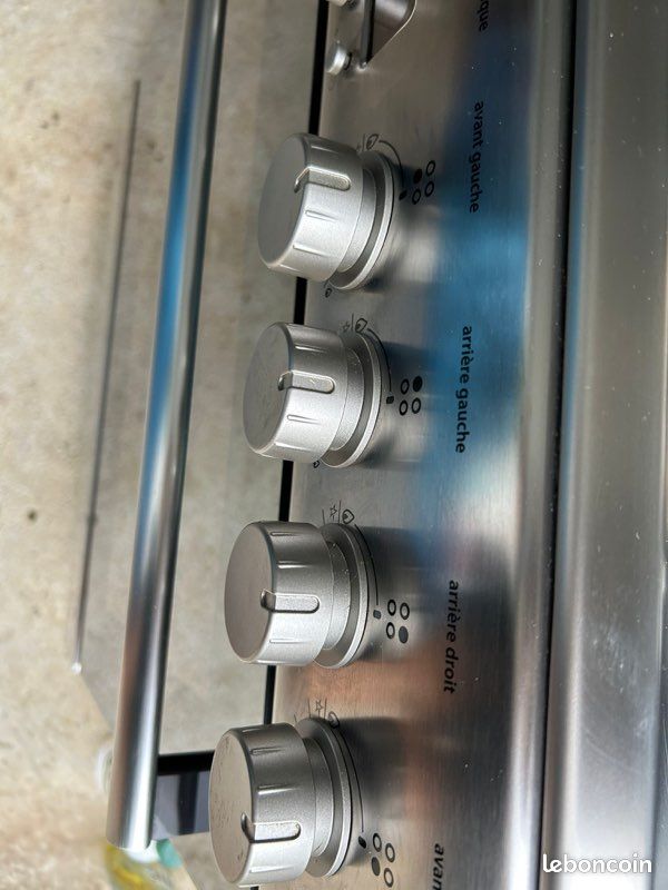 Cuisinière 4 Feux Gaz + Four Ariston Hotpoint (image 4)