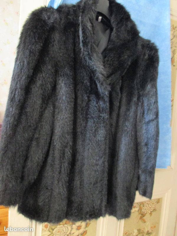 Veste 3/4 En Fausse Fourrure Vison - Taille 42, Couleur Marron, Occasion Très Bon état