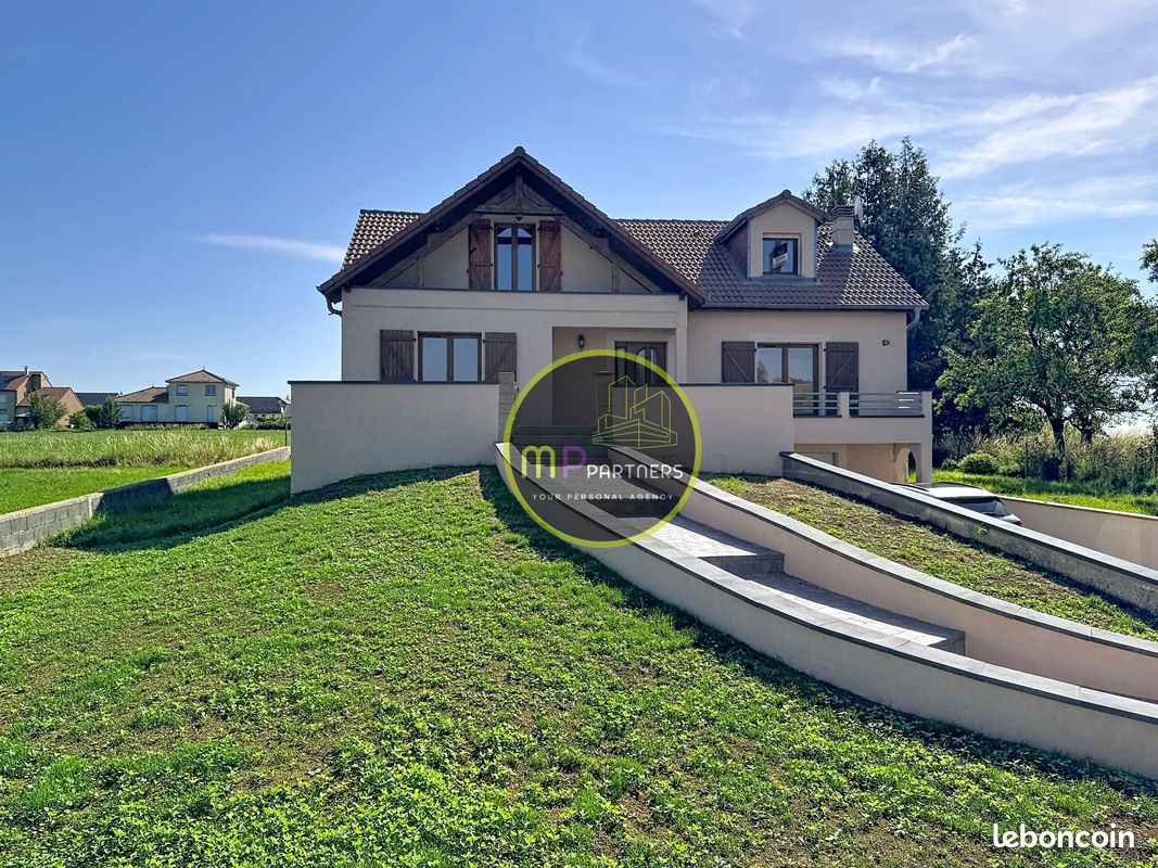 Maison 5 pièces 145 m² · à Cosnes-Et-Romain · 145 m² · 399 000 €