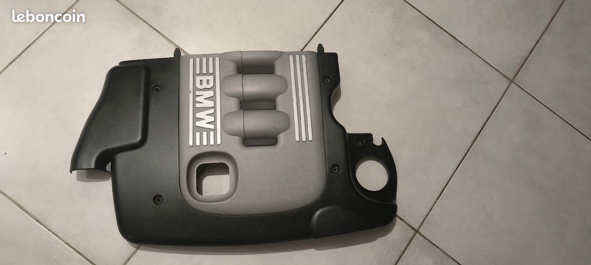 Cache moteur BMW 4 cylindre (image 1)