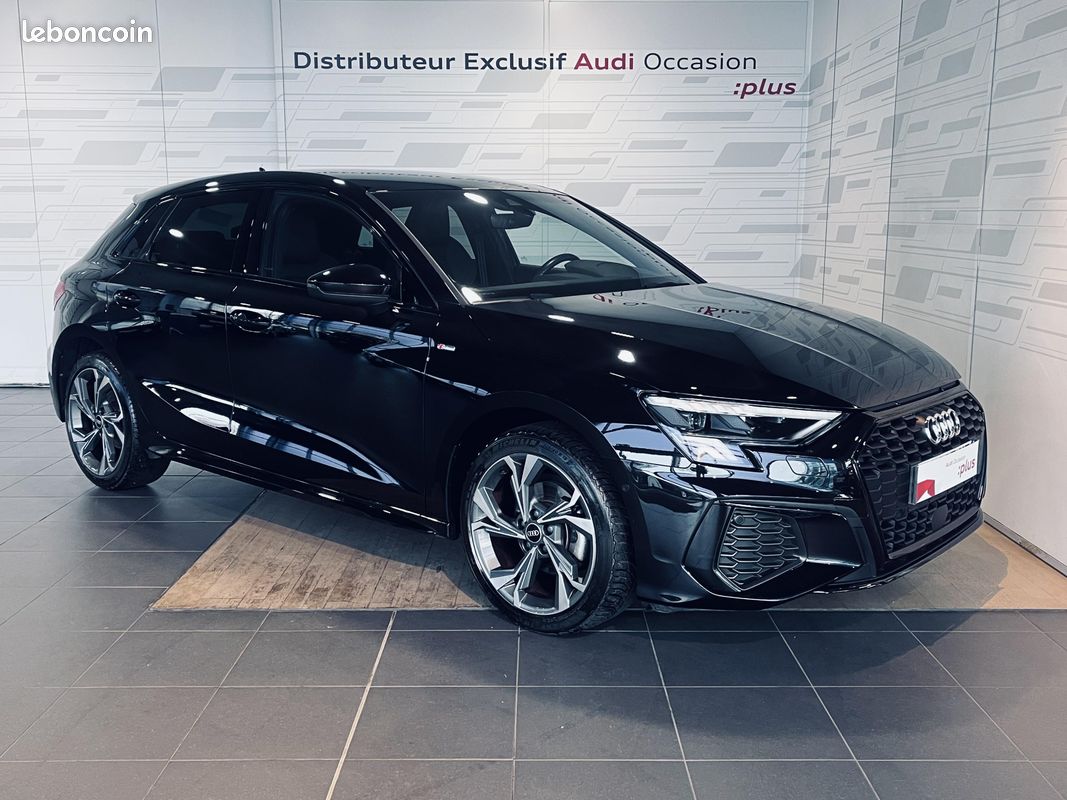 AUDI A3 Sportback 35 TFSI Mild Hybrid 150 S tronic 7 S Line (image 1)
