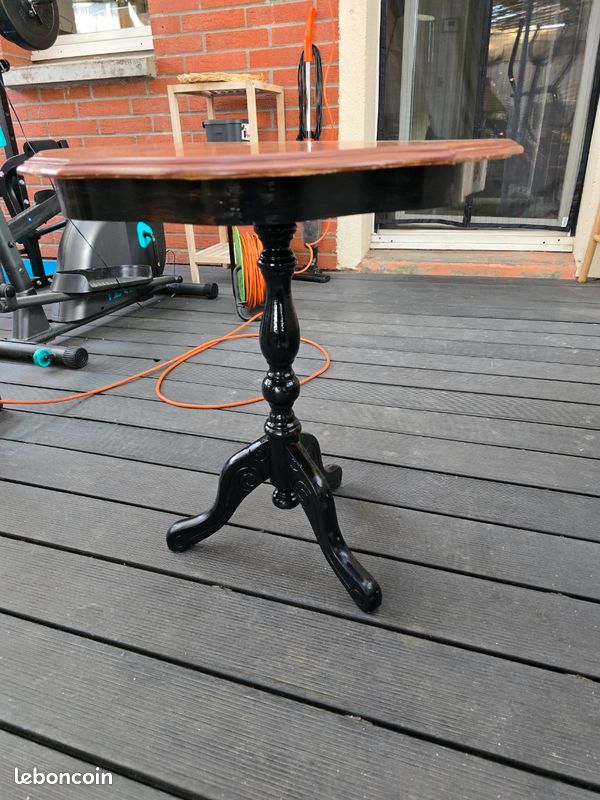 Table (image 4)