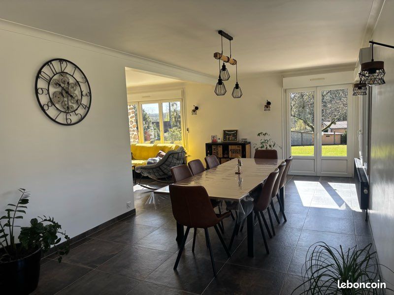 Maison 6 pièces 181 m² · à Changé · 181 m² · 330 000 €