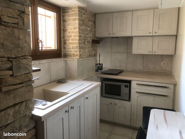 Studio 1 pièce 27 m²