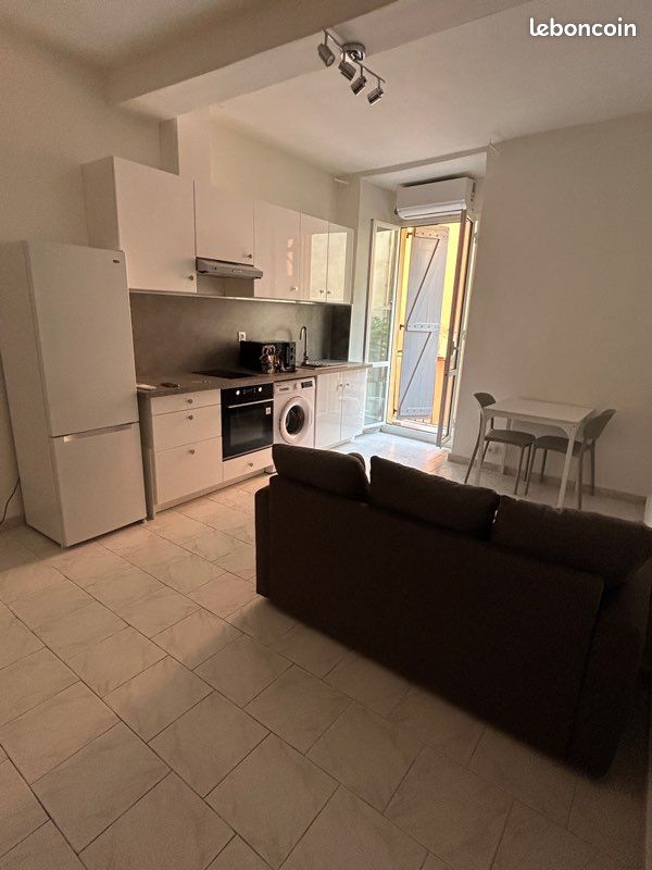 Appartement 1 pièce 30 m² · à Ajaccio · 30 m² · 650 €