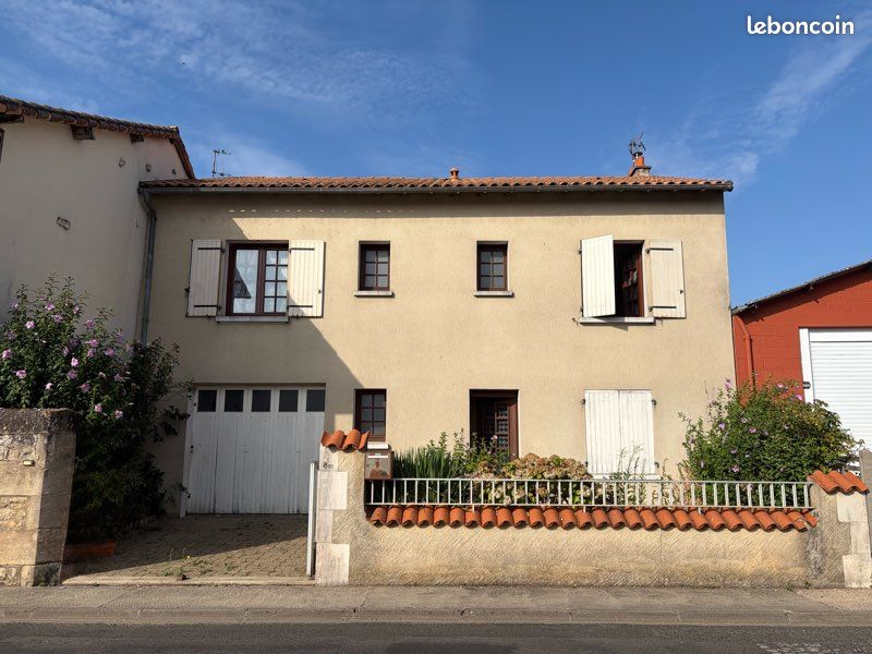 Maison 4 pièces 115 m² · à Sauzé-Entre-Bois · 115 m² · 115 000 €