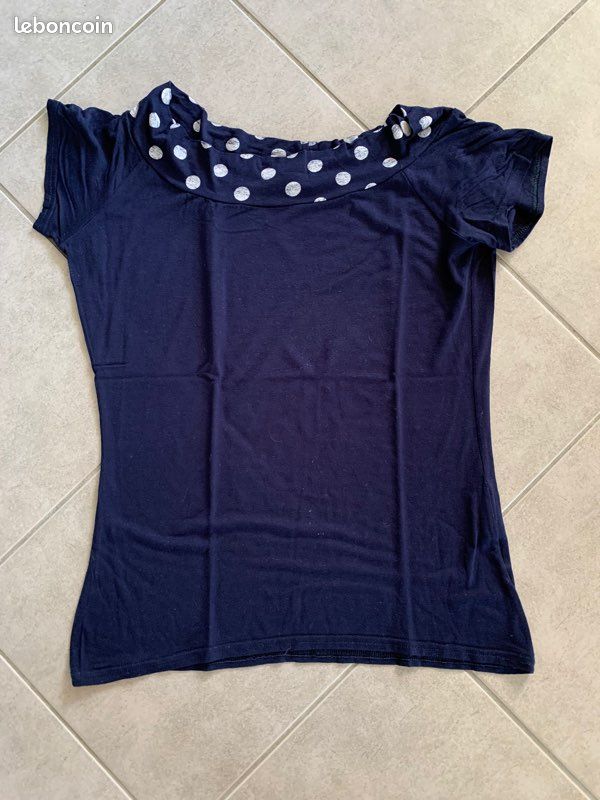 T-shirt (image 1)