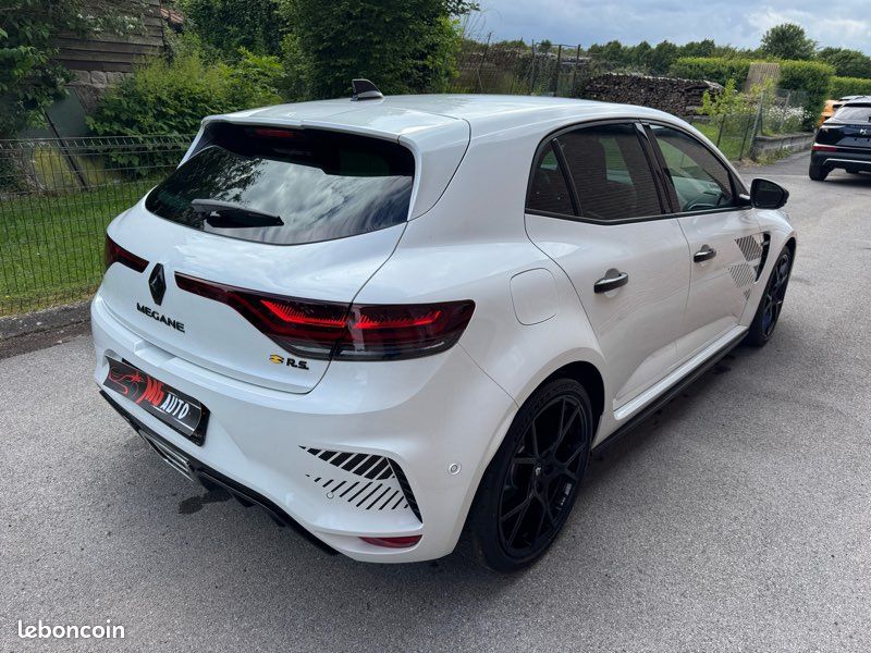 RENAULT MEGANE RS ULTIME NEUVE ( 10 KMS ) MALUS A PREVOIR 11164 GARANTIE 10/2028 dernier modèle disponible (image 7)