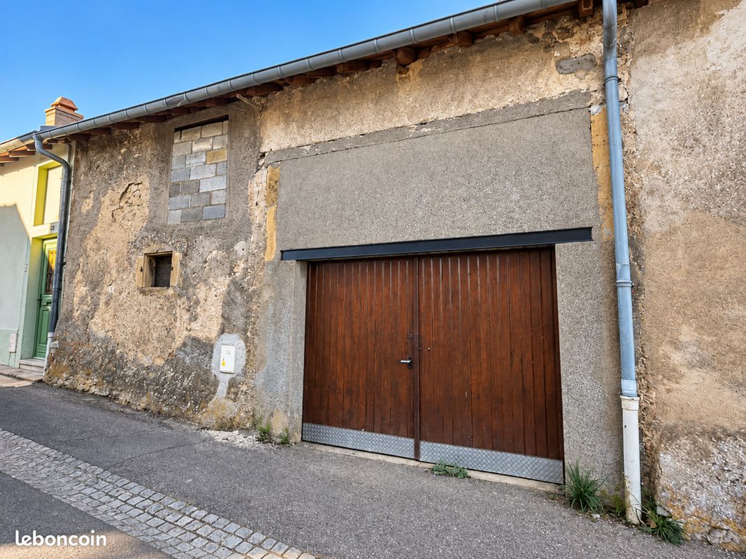 Inconnu 120 m² Chailly-lès-Ennery · 120 m² · 80 000 €