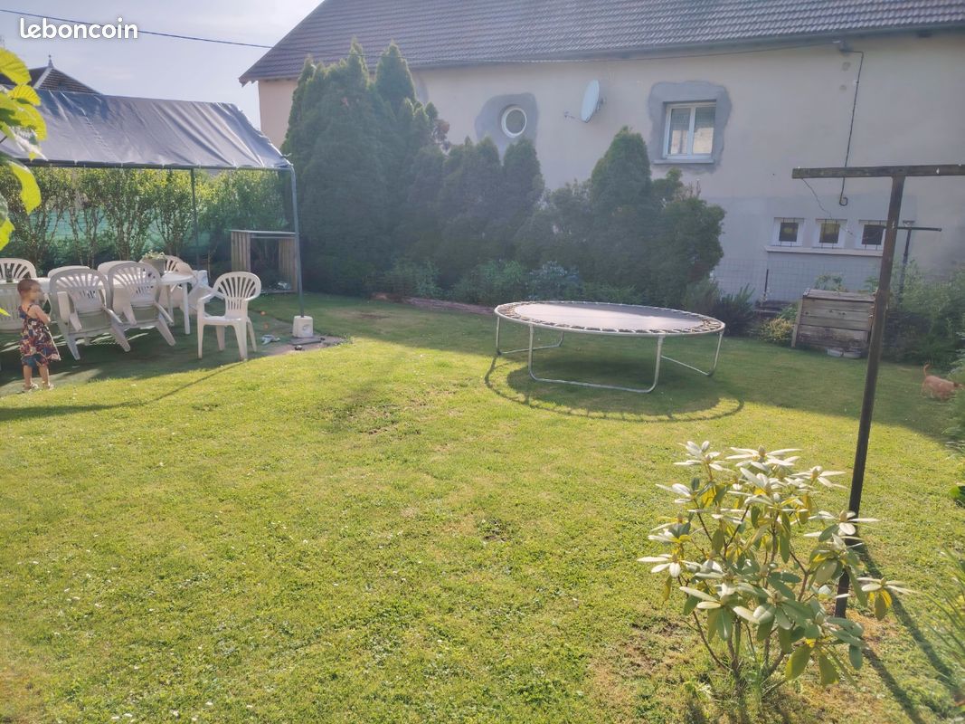 Maison 8 pièces 137 m² · à Crotenay · 137 m² · 115 000 €