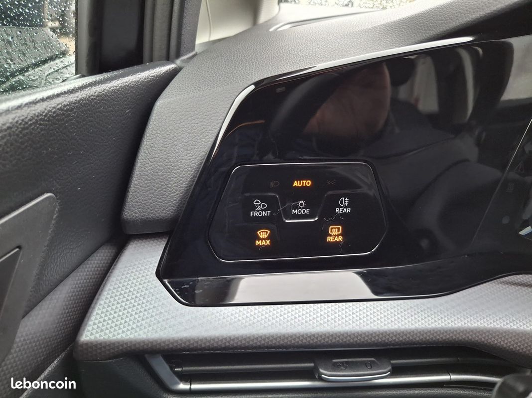 Volkswagen GOLF VIII 2.0 TDI SCR 150CH ACTIVE DSG7 (image 23)