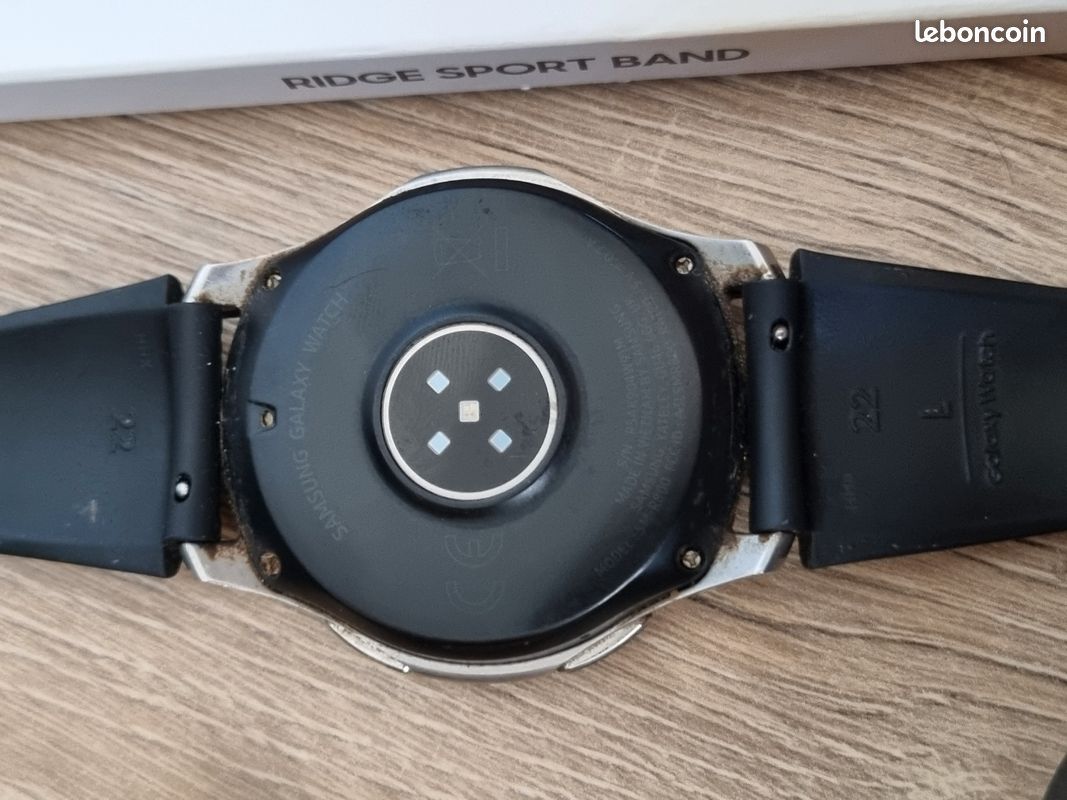 Samsung Galaxy Watch (image 4)
