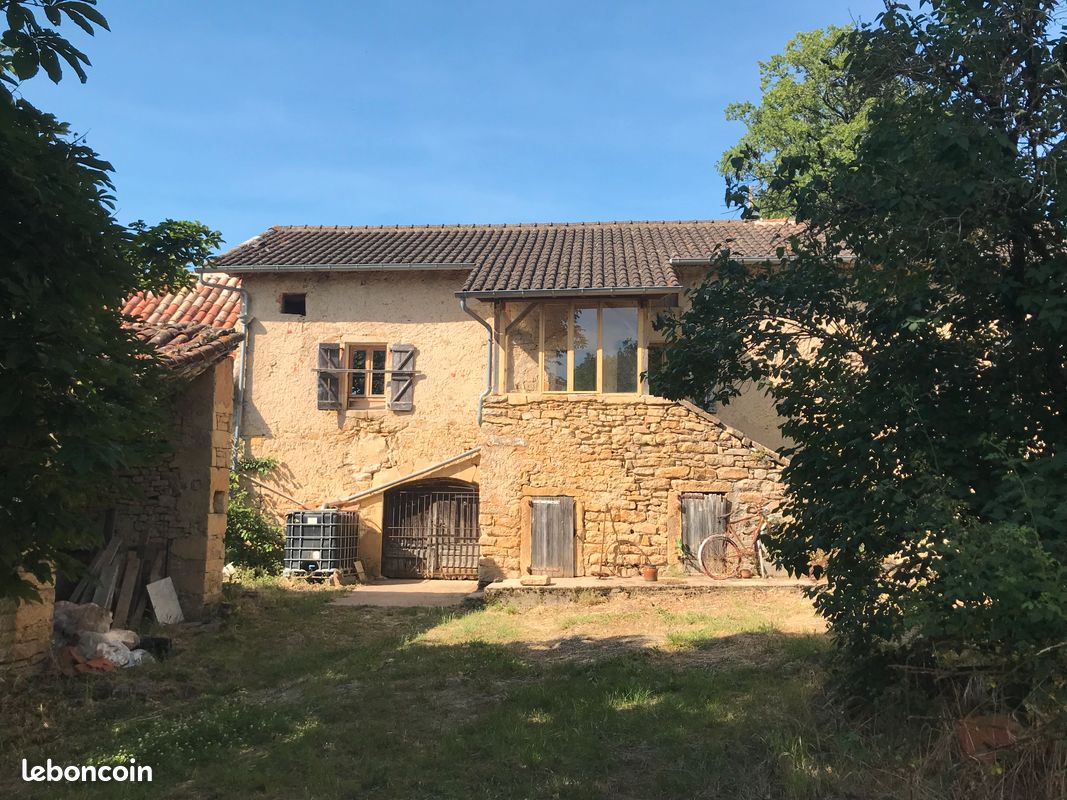 Maison 5 pièces 157 m² · à Varen · 157 m² · 210 000 €