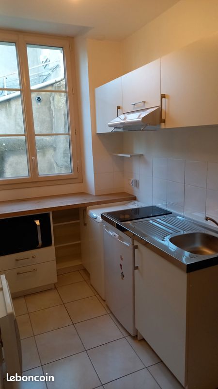 Appartement 1 pièce 18 m² · à Les Ponts-de-Cé · 18 m² · 410 €/mois