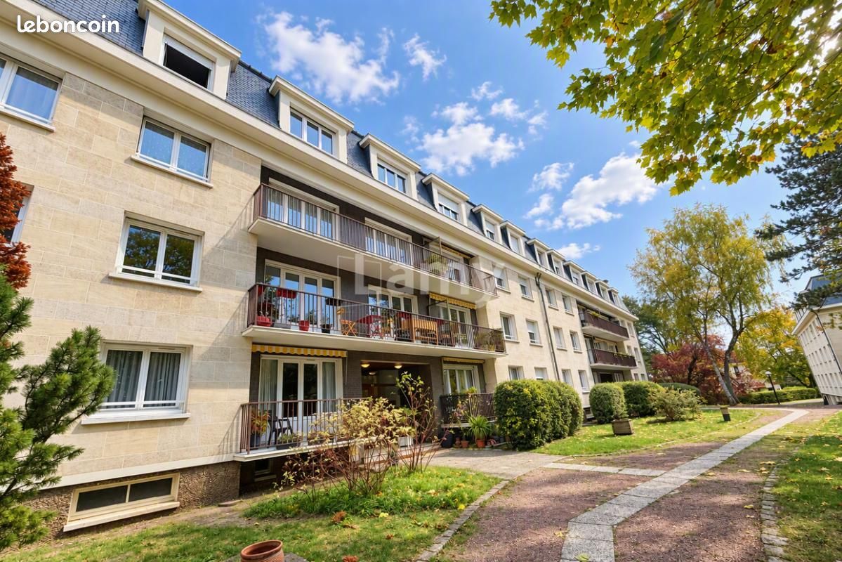 Appartement 6 pièces 126 m² · à Chantilly · 126 m² · 1 636 €/mois