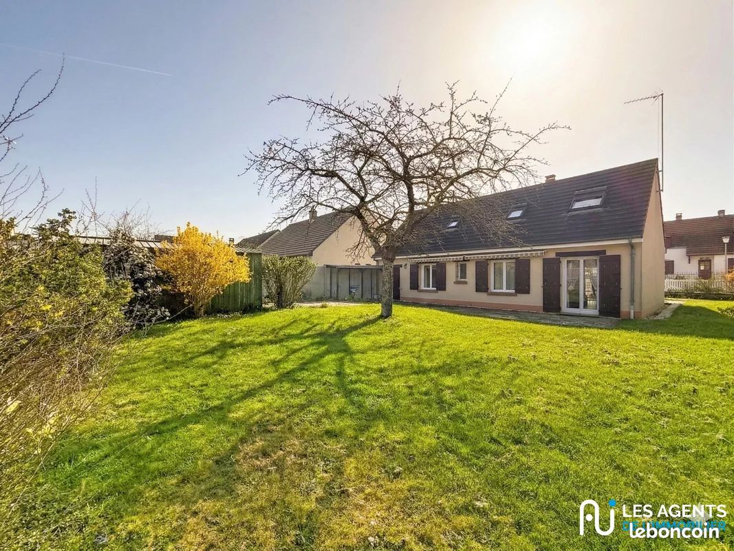 Maison 5 pièces 97 m² · à Saint-Jean-de-Braye · 96,8 m² · 239 500 €