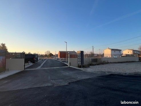 Terrain 363 m² Monteux · 129 900 €