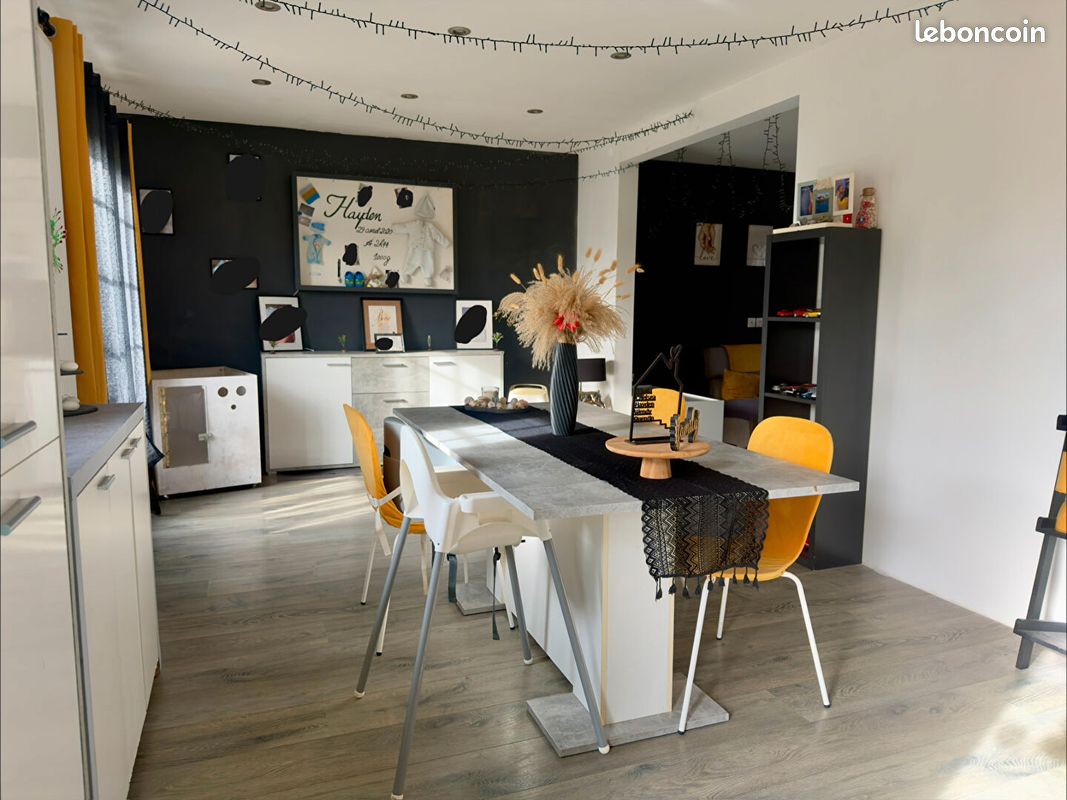 Maison 5 pièces 111 m² · à La Feuillée · 111 m² · 180 000 €