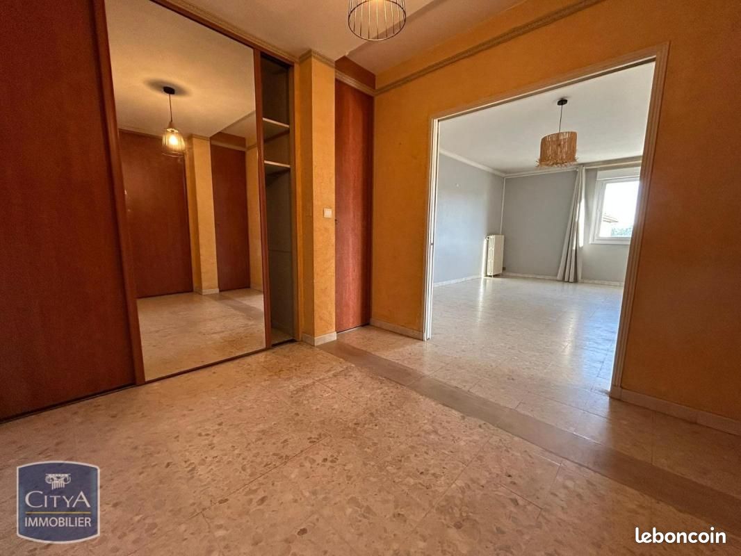 Appartement a louer brive-la-gaillarde - 6 pièce(s) - 139 m2 - Surfyn