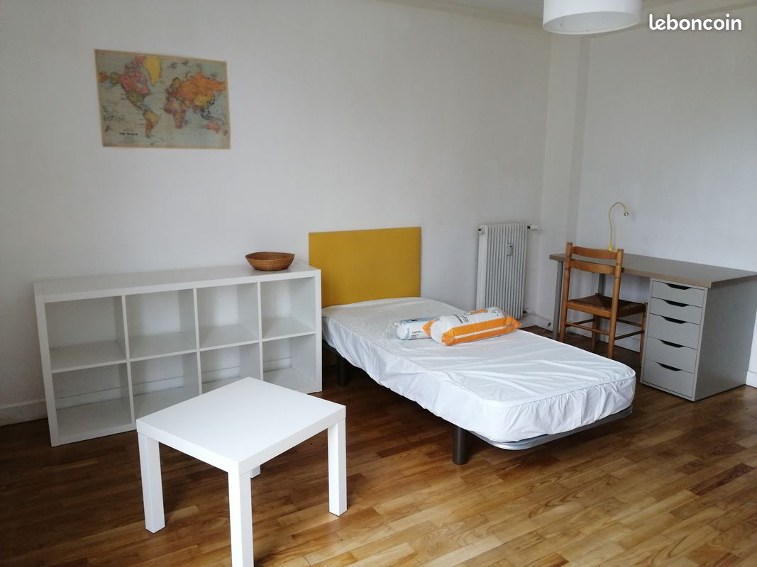Appartement 6 pièces 70 m² · à Rennes · 70 m² · 375 €