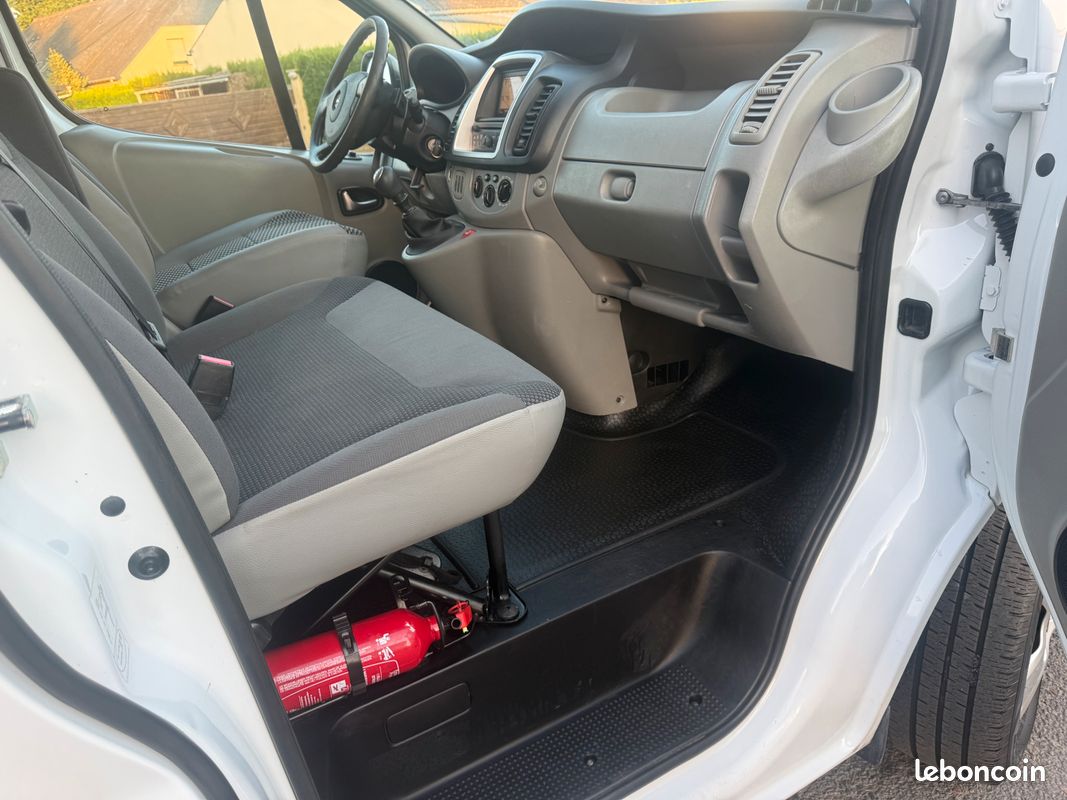 Opel vivaro 2.0 l cdti 115 cv (image 7)