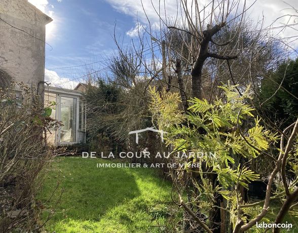 https://img.leboncoin.fr/api/v1/lbcpb1/images/cd/28/37/cd2837866a242591cbfd0a012bbae8717e919d40.jpg?rule=ad-image