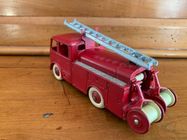 Dinky Toys Berliet 1er Secours Réf 32E – Made In France, Meccano