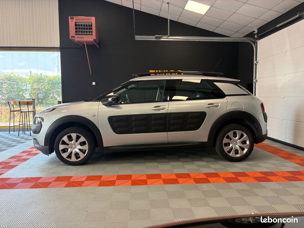 Citroen c4 cactus 1.2 puretech 82 feel edition bva (image 3)